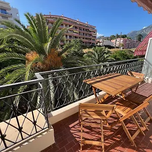 Magnifique T2 Proche Et Refait A Neuf Avec Terrasse Menton