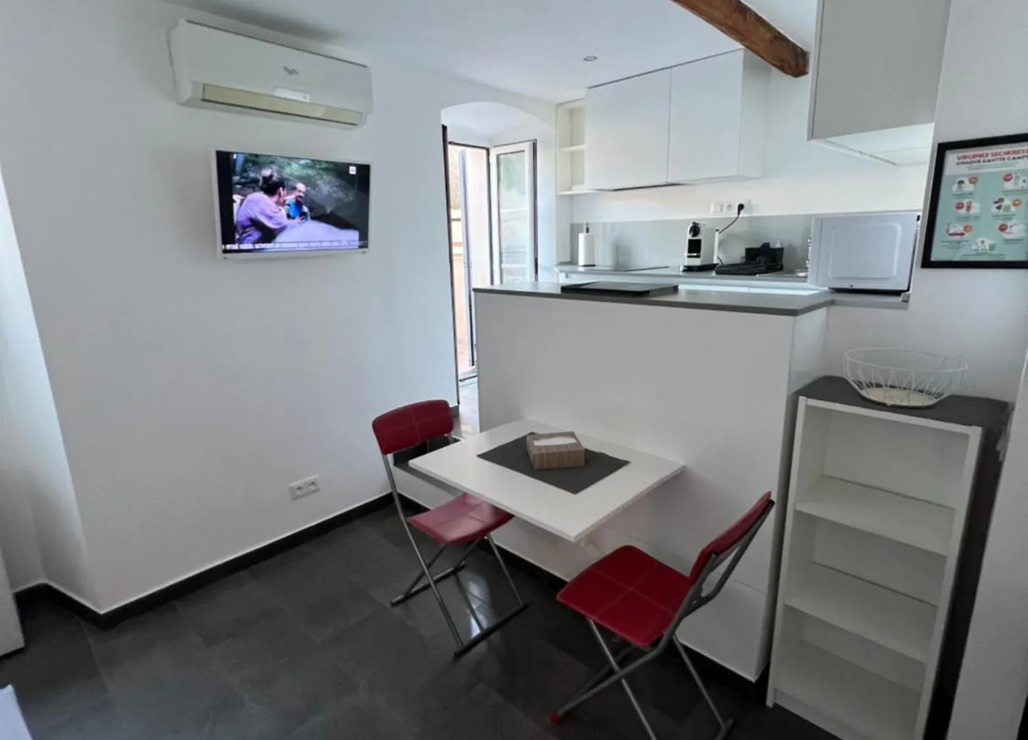 Petit Studio Vue Mer Menton Apartment